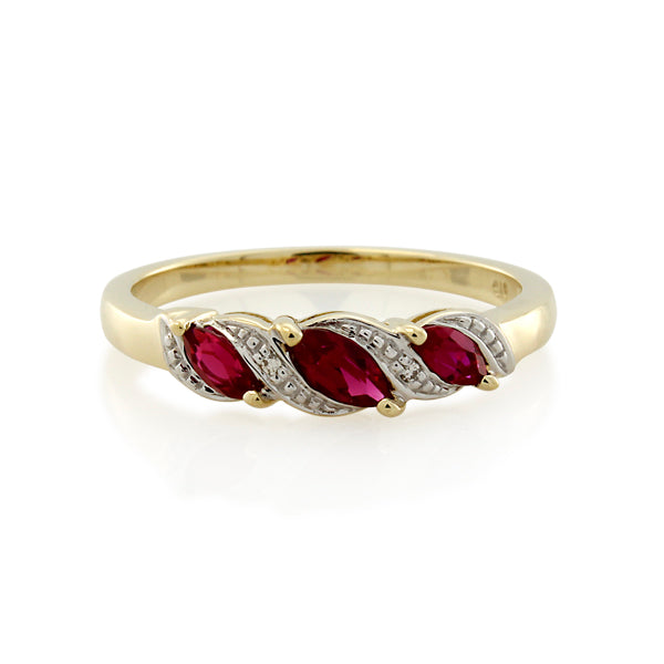 9CT GOLD CREATED RUBY AND DIAMOND RING 1X0.017CT CREATED RUBY, 2X0.11CT CREATD RUBIES TDW=0.003CT JKP1 SIZE S
