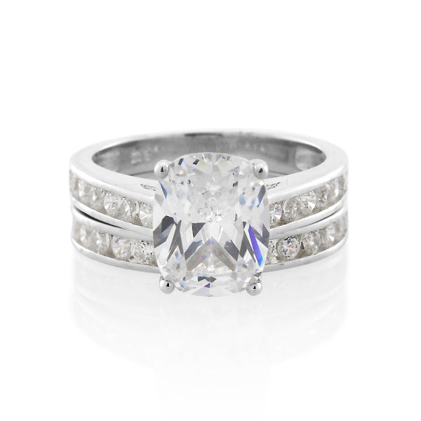 STERLING SILVER CUBIC ZIRCONIA DRESS RING Size N