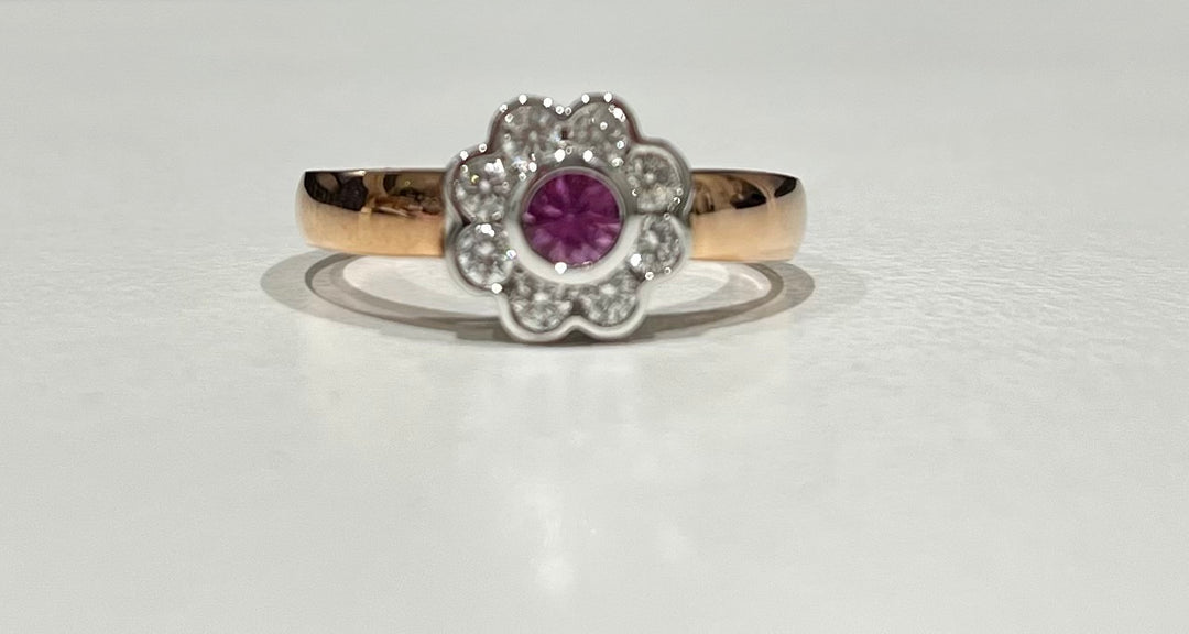 9CT ROSE GOLD DIAMOND CLUSTER RING 1X0.23CT ROUND PINK SAPPHIRE 8=0.32CT GH P1 Size N1/2